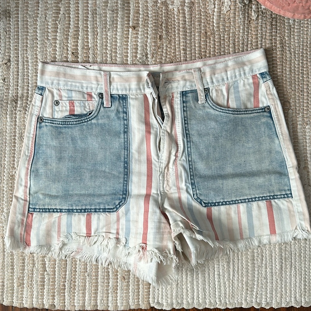AE shorts